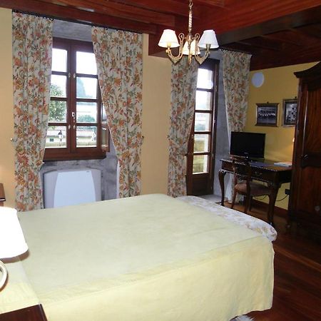 Pazo De Adran Hotel Milladoiro Room photo