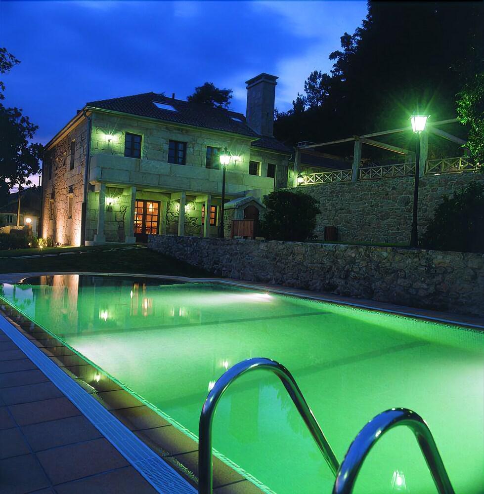 Pazo De Adran Hotel Milladoiro Exterior photo