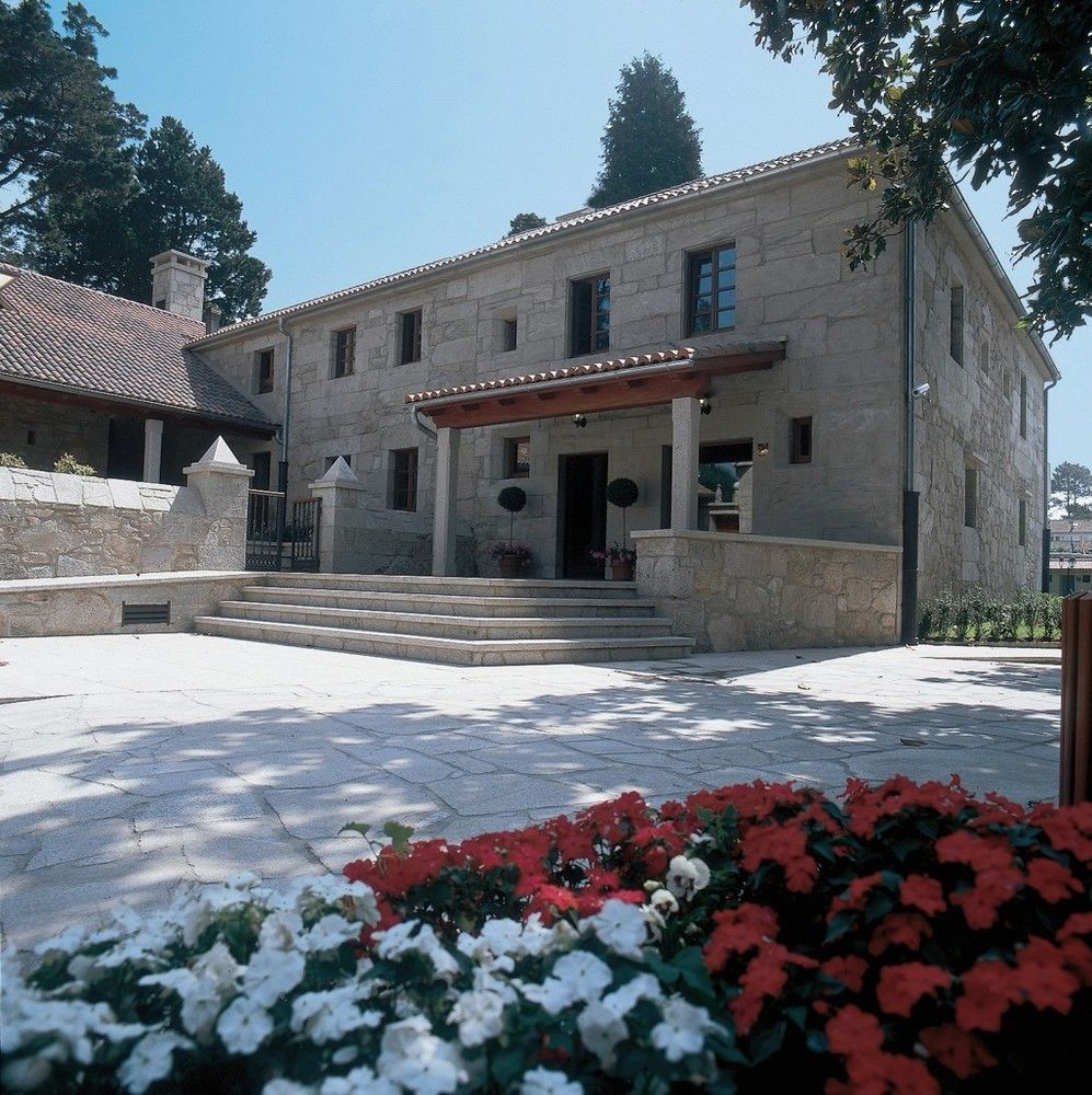 Pazo De Adran Hotel Milladoiro Exterior photo